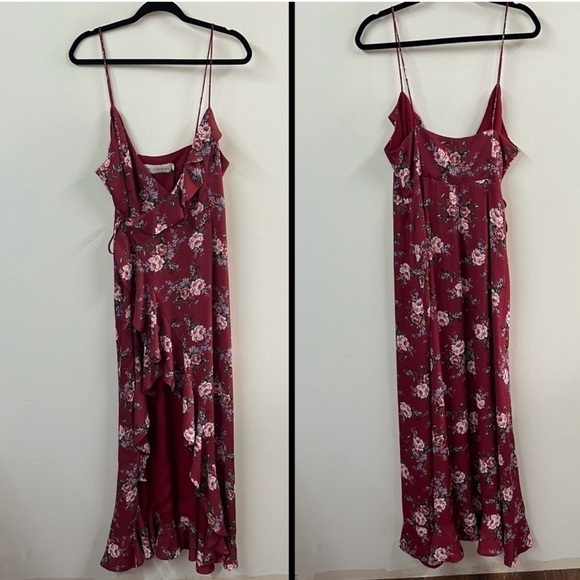 Fame & Partners Floral Ruffle Wrap Dress Size: 6 Color: burgundy/ floral print - Picture 1 of 12